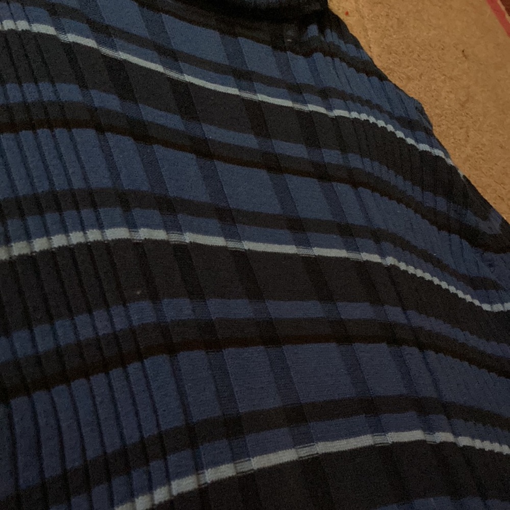 Studio blue turtle neck - Picture 2 of 4